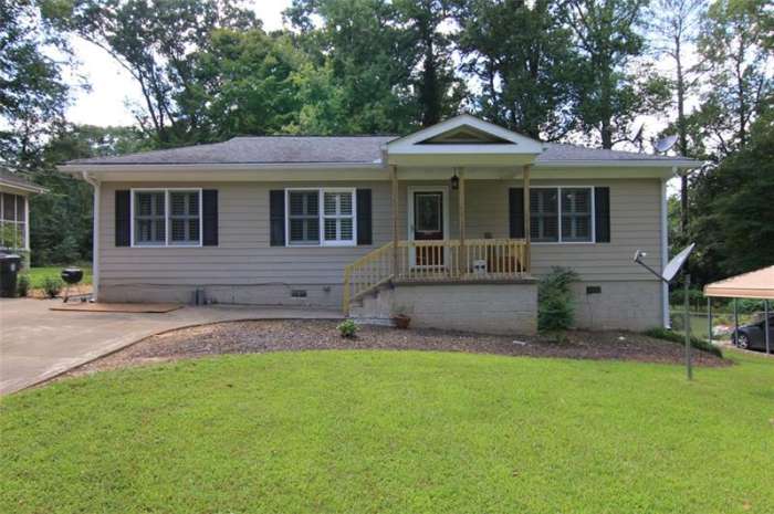 4022 W Johnson  Circle  Chamblee 30341